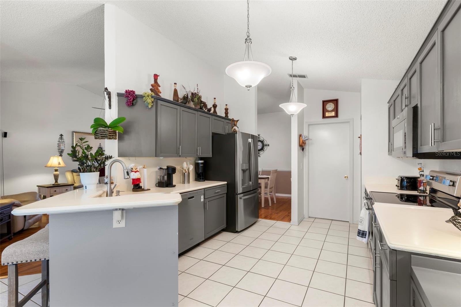 Kitchen with Laundry Room Access