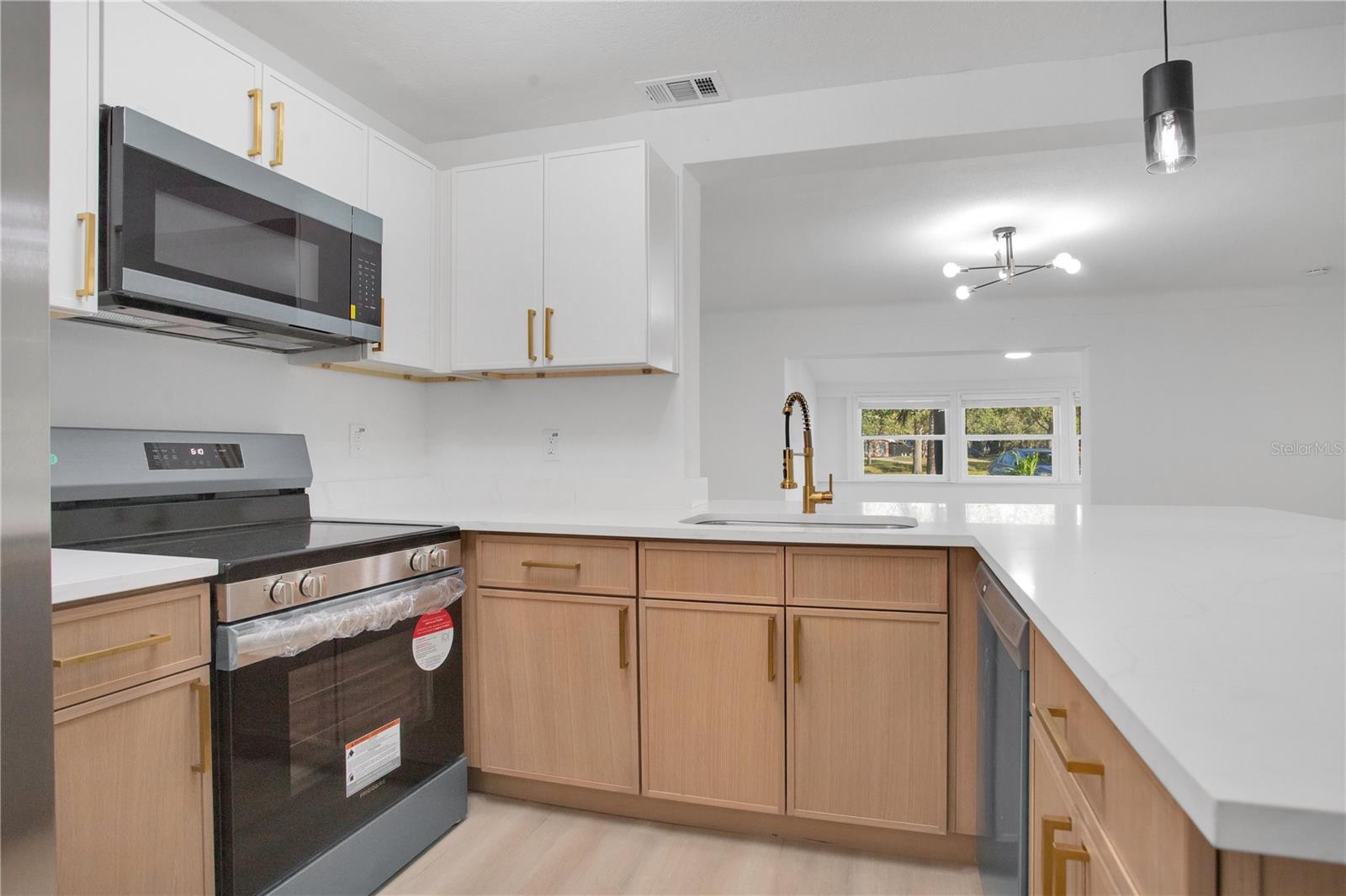 Updated Kitchen two tone cabinets