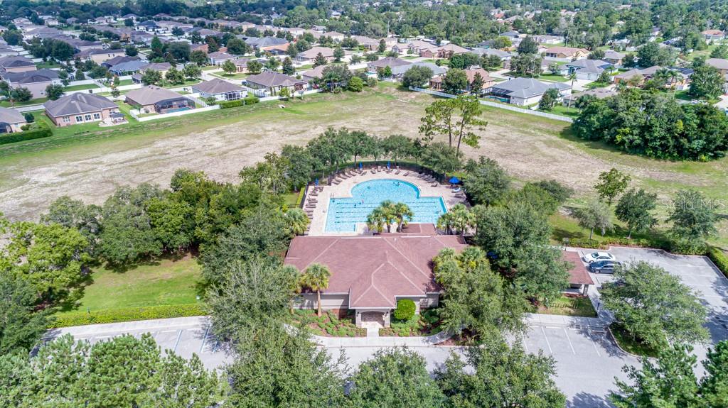 Villages of Avalon Community Pool