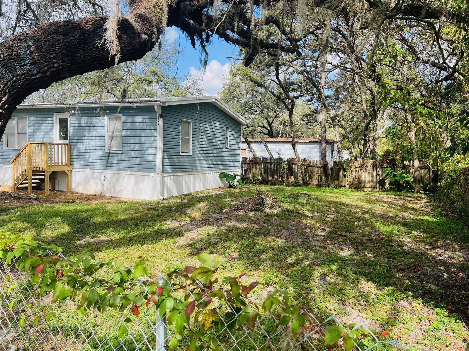 Front side yard exterior