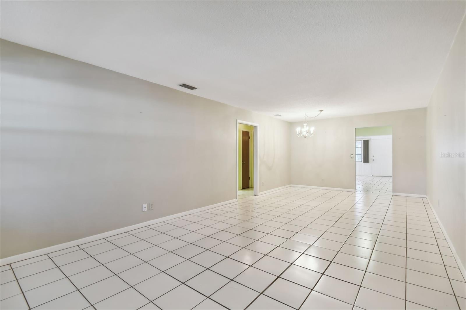 Living/Dining Room