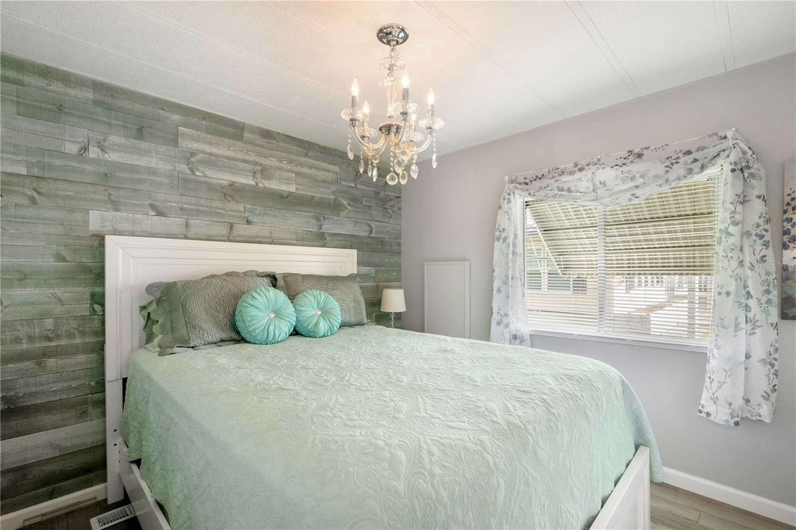 Guest bedroom with another custom accent wall