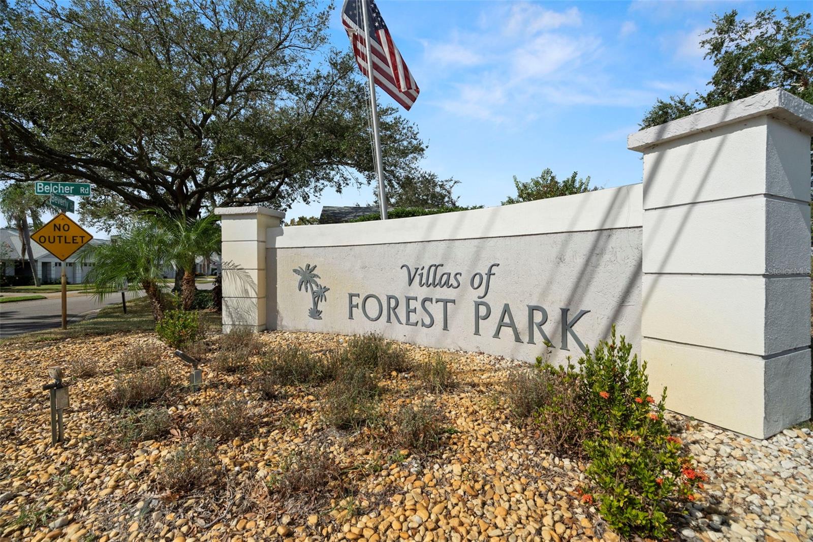 Welcome to the Villas of Forest Park.