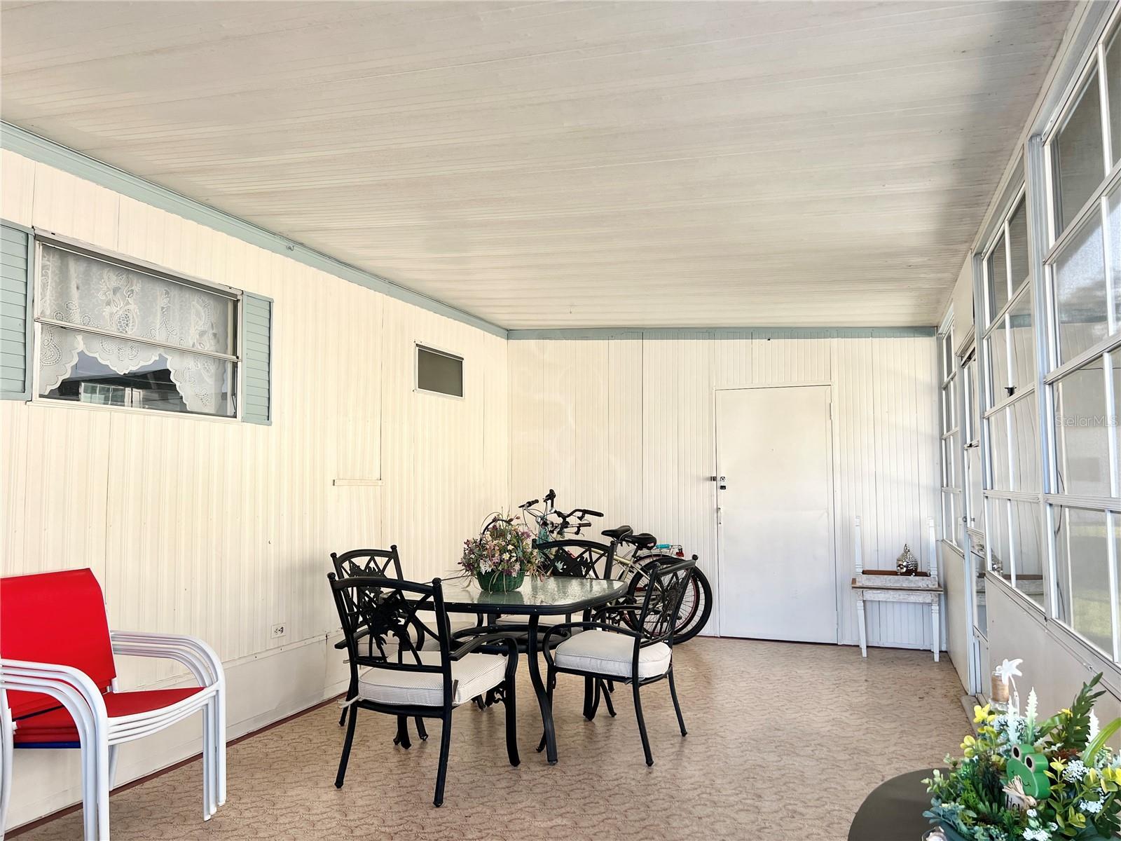 Screened Patio