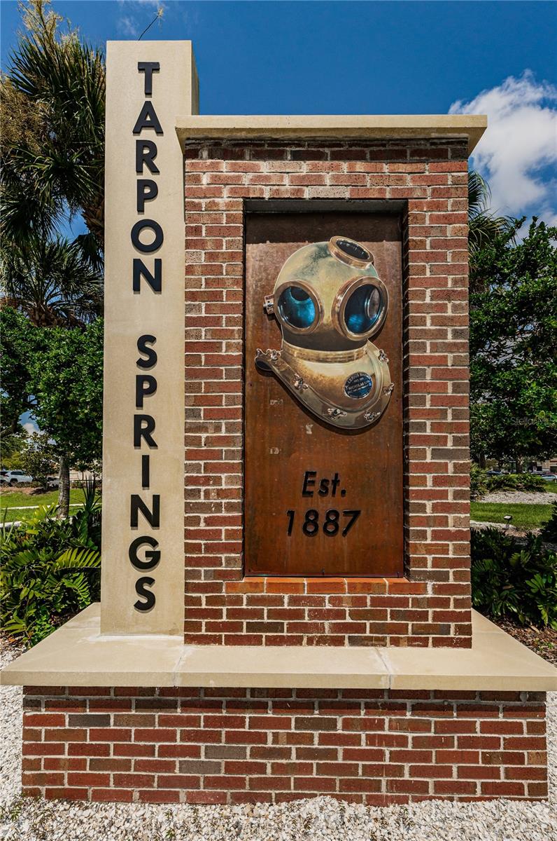 Tarpon Springs Sign