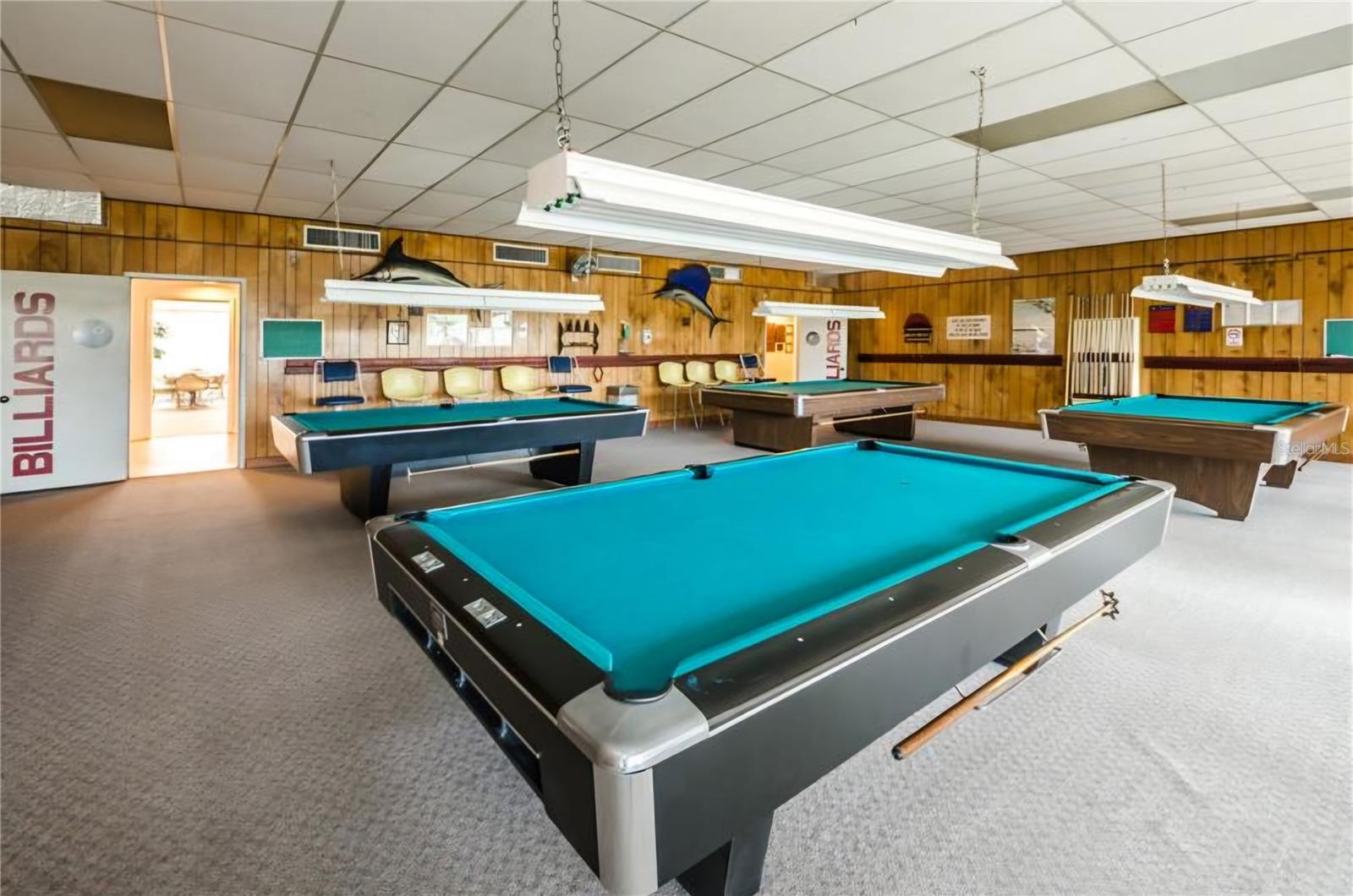 BILLARDS ROOM