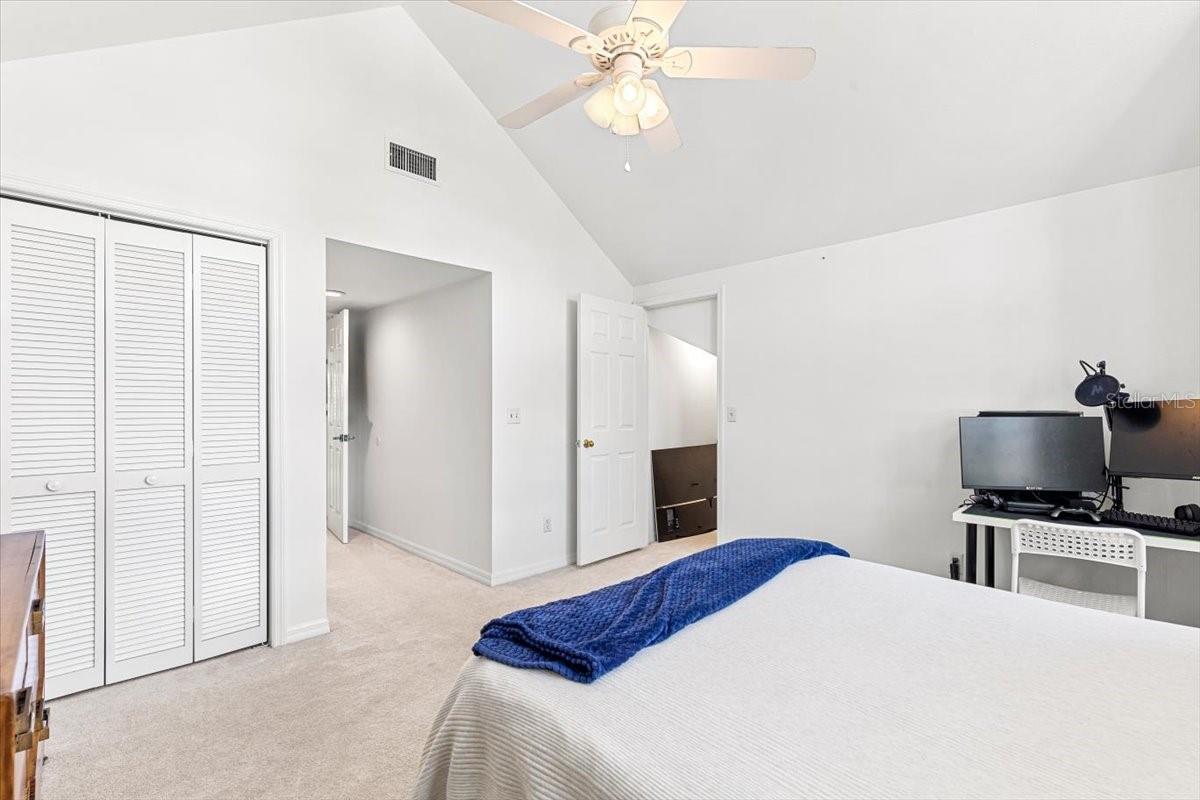 Junior bedroom suite with built-in closet