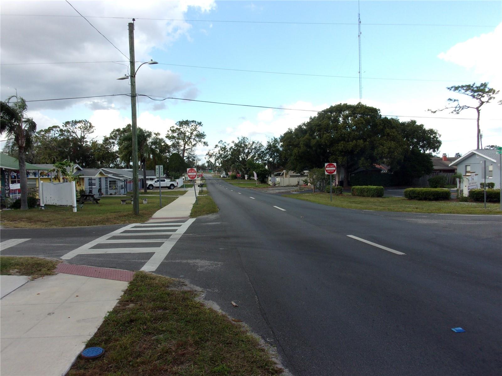 6th st facing north