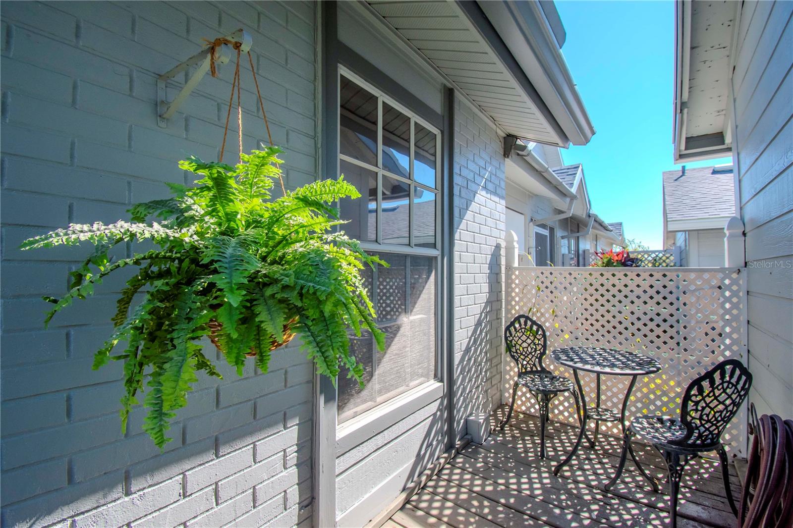 Front porch area to enjoy a morning cup of coffee or lunch.