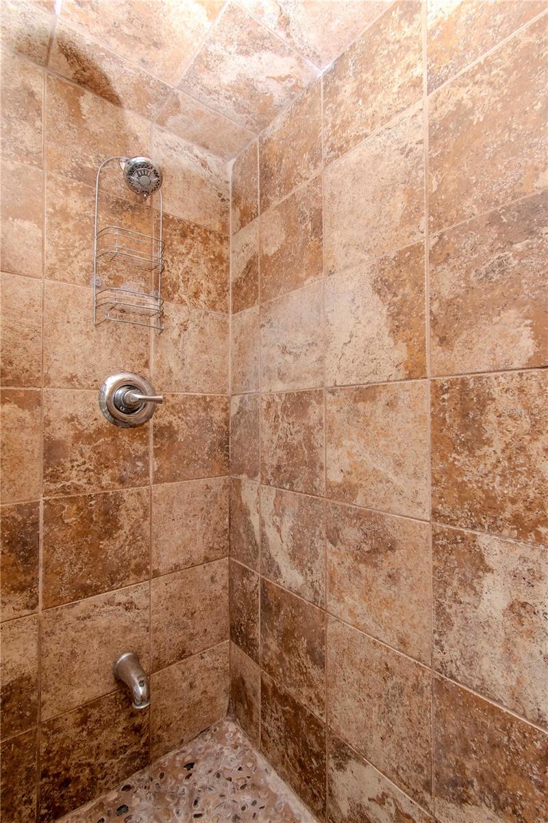 Gorgeous tile shower in 2nd bath