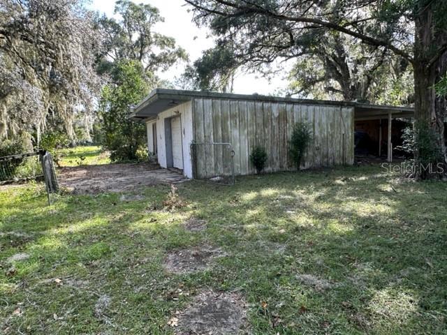 GARAGE NEXT TO THE HOUSE