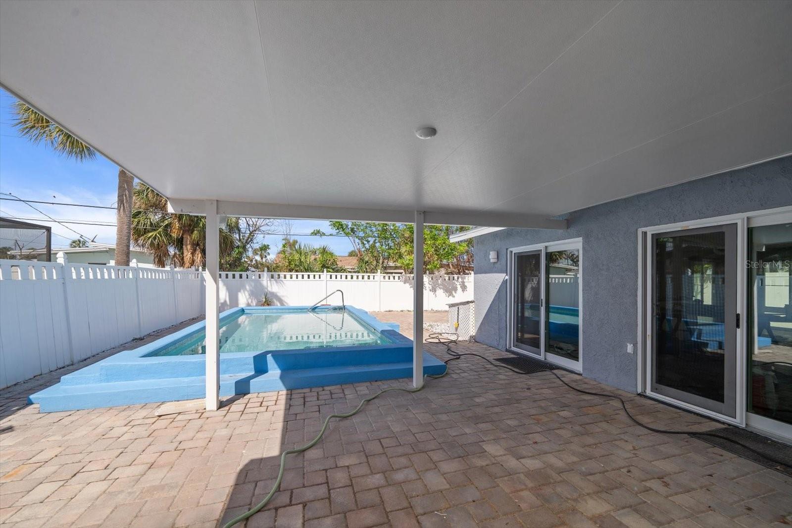 Covered back patio with paver deck