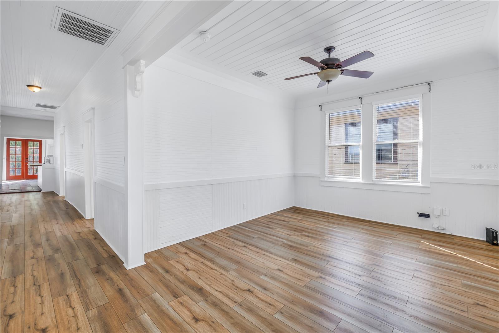 Living room/ Grand hallway to kitchen