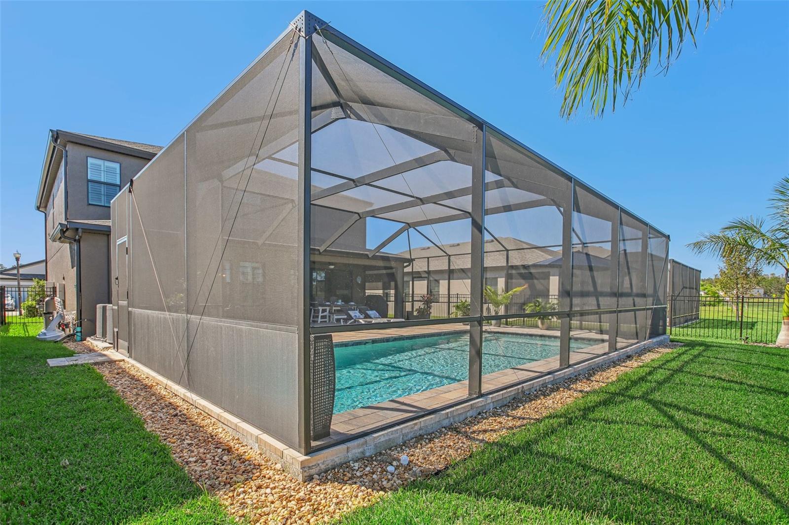 BEAUTIFULLY SCREENED POOL FOR FLORIDA LIVING