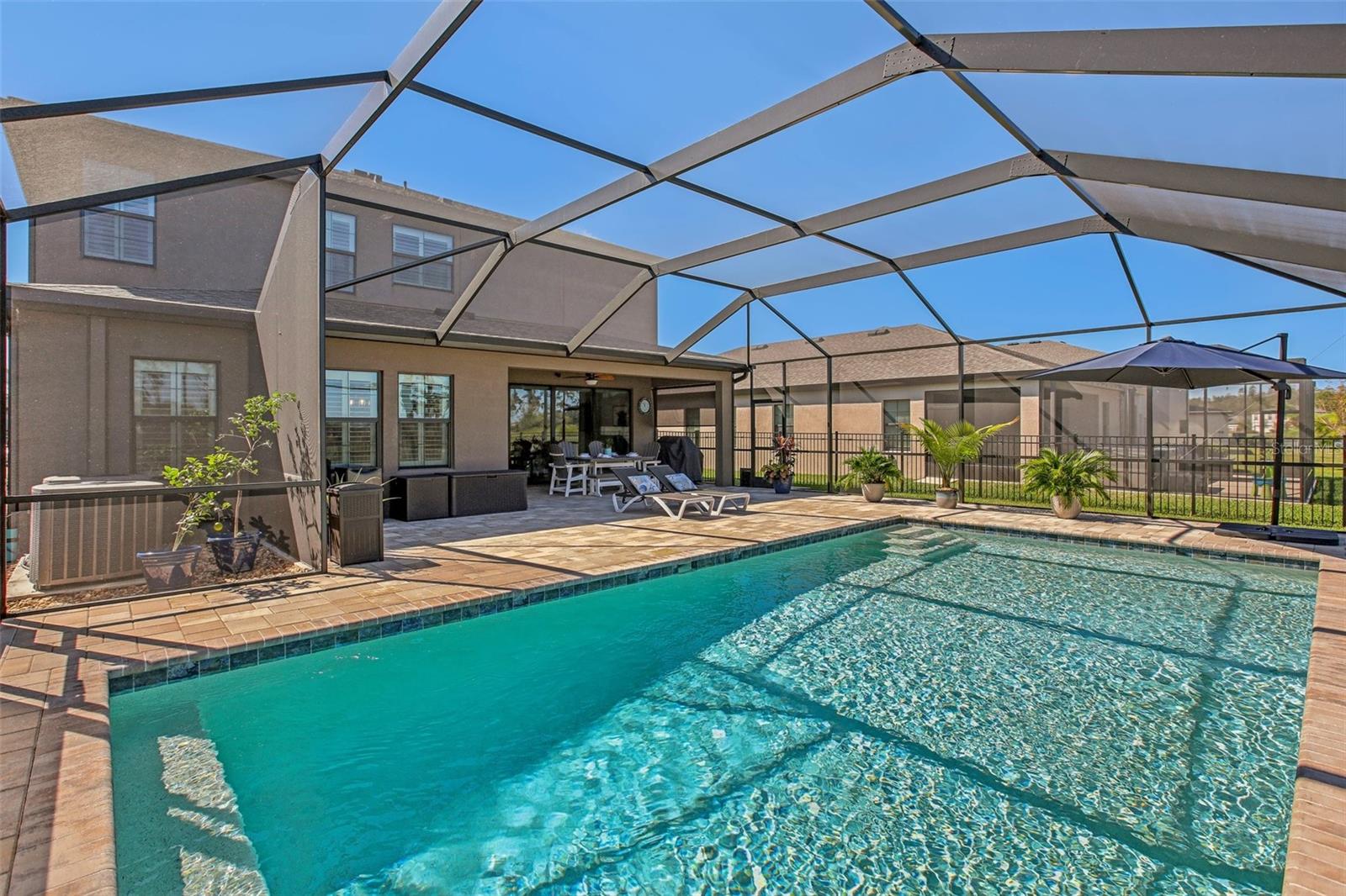 BEAUTIFULLY SCREENED POOL FOR FLORIDA LIVING