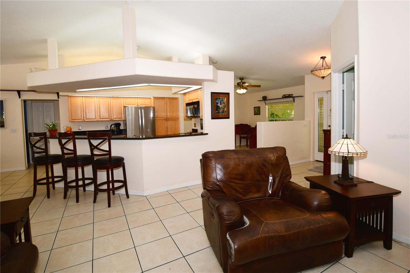 Living Room toward Foyer and Breakfast Room (right)