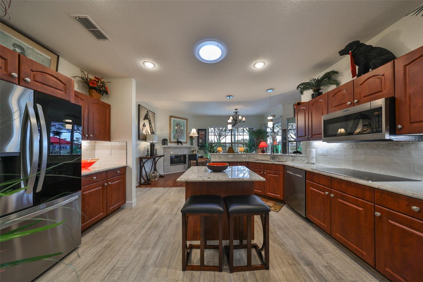 Chefs Kitchen Granite Countertops, Subway Style Backsplash, New Stainless Steel Appliances