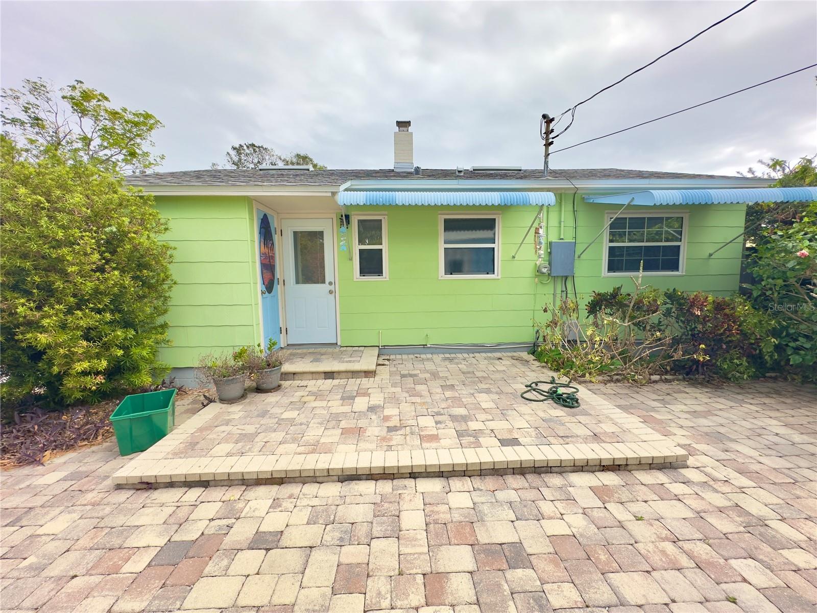 View of back entrance & Patio