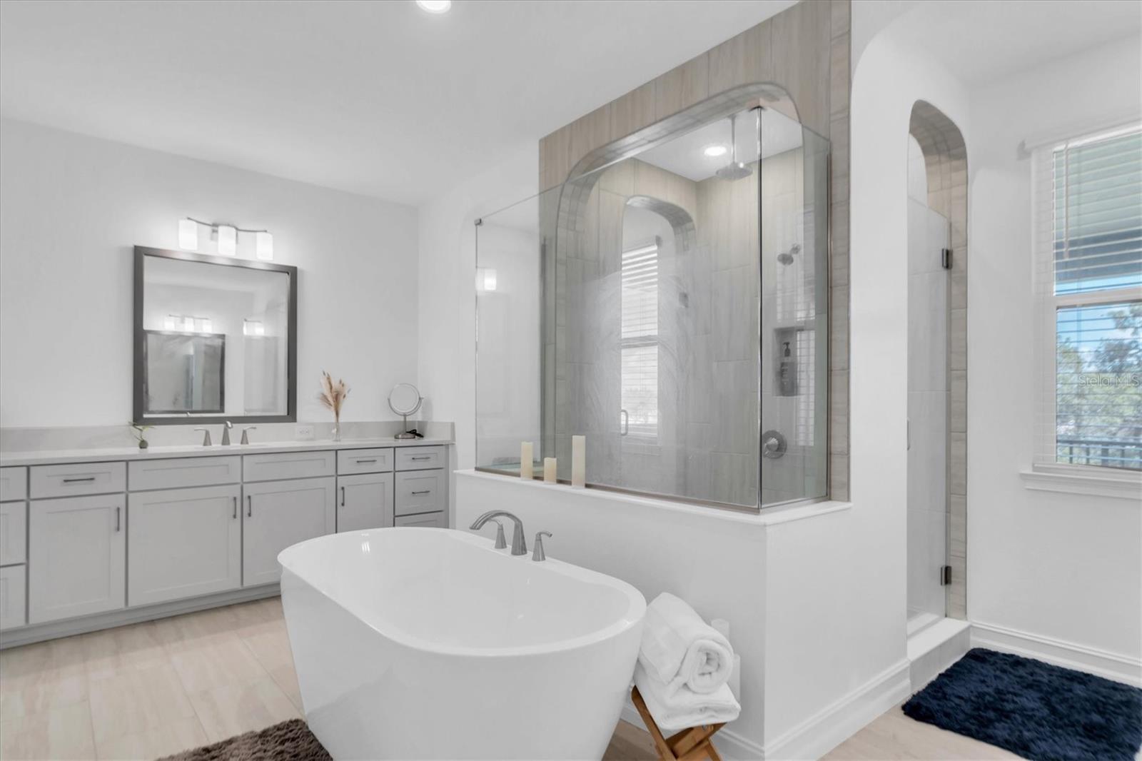 Primary Ensuite with Soaking tub