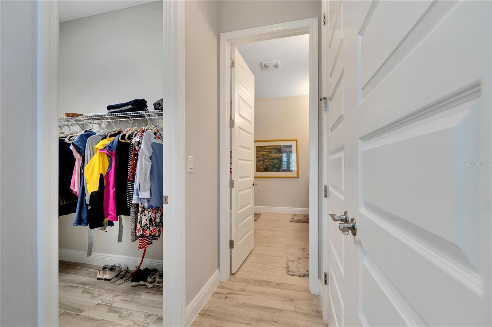 Walk-in Closet