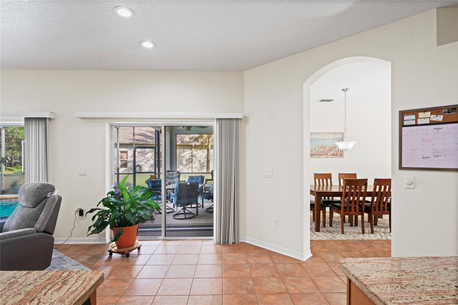 Arched Throughway to Family Room