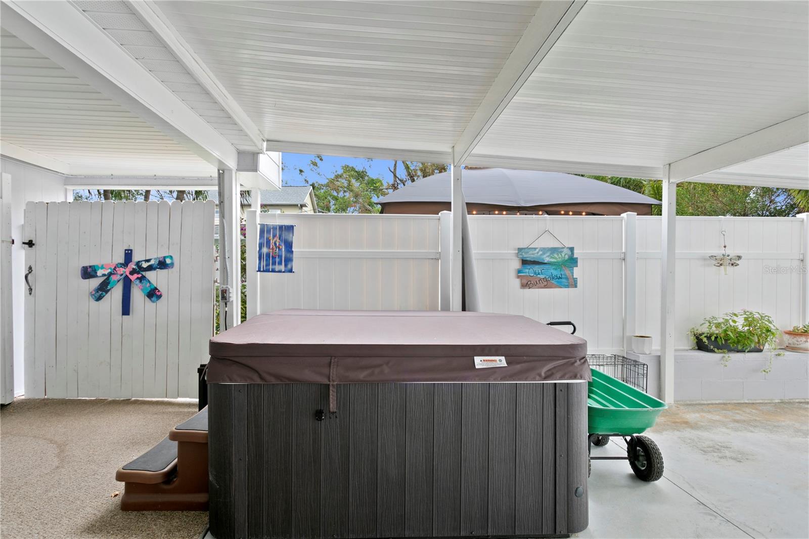 hot tub