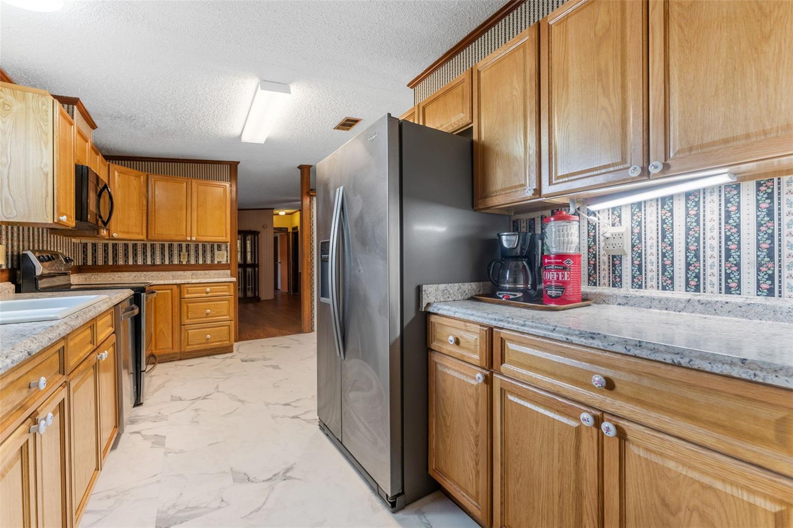 Stainless Steel Appliances!