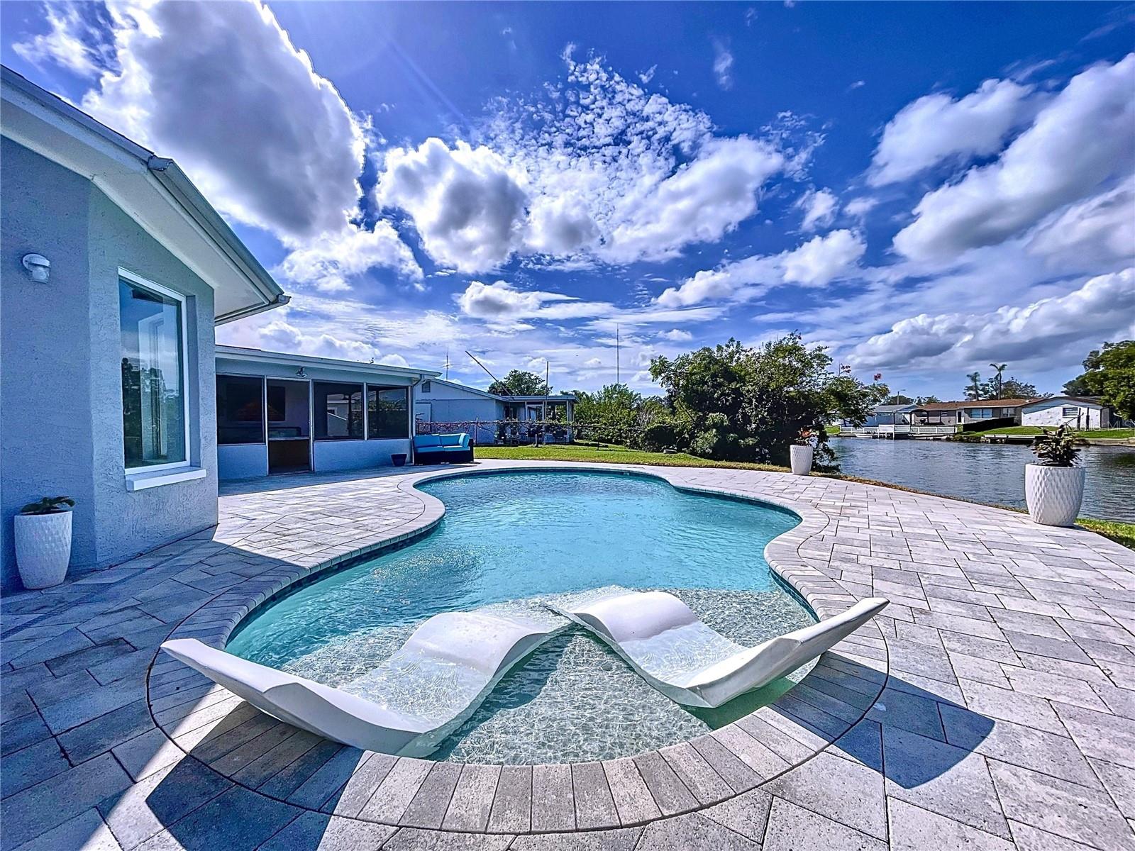 This property is all about enjoying the Florida weather!