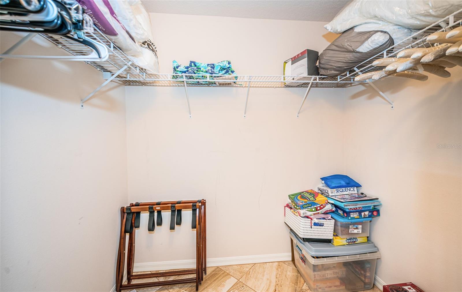 walk in closet for guest bedroom