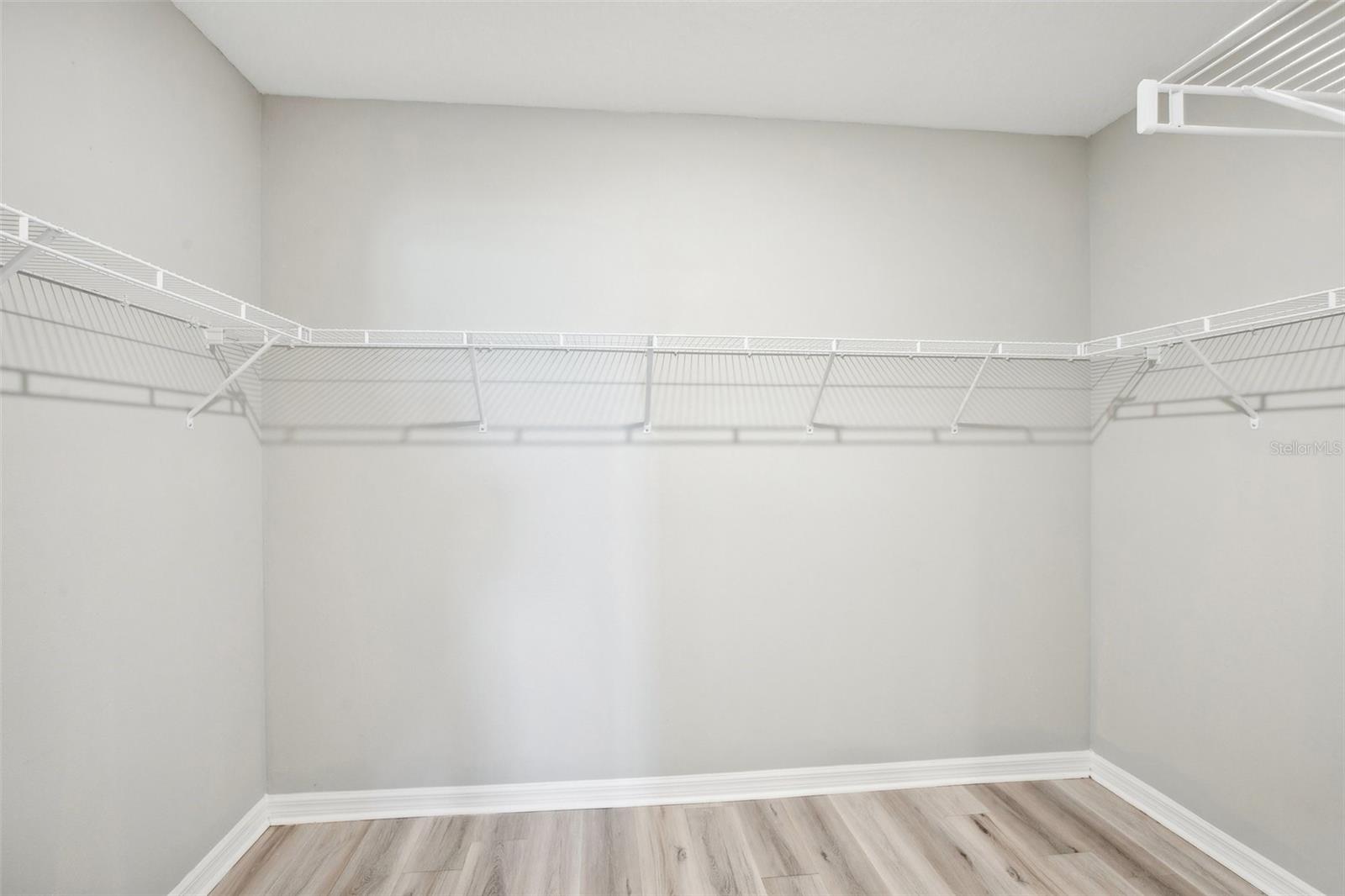 walk-in closet