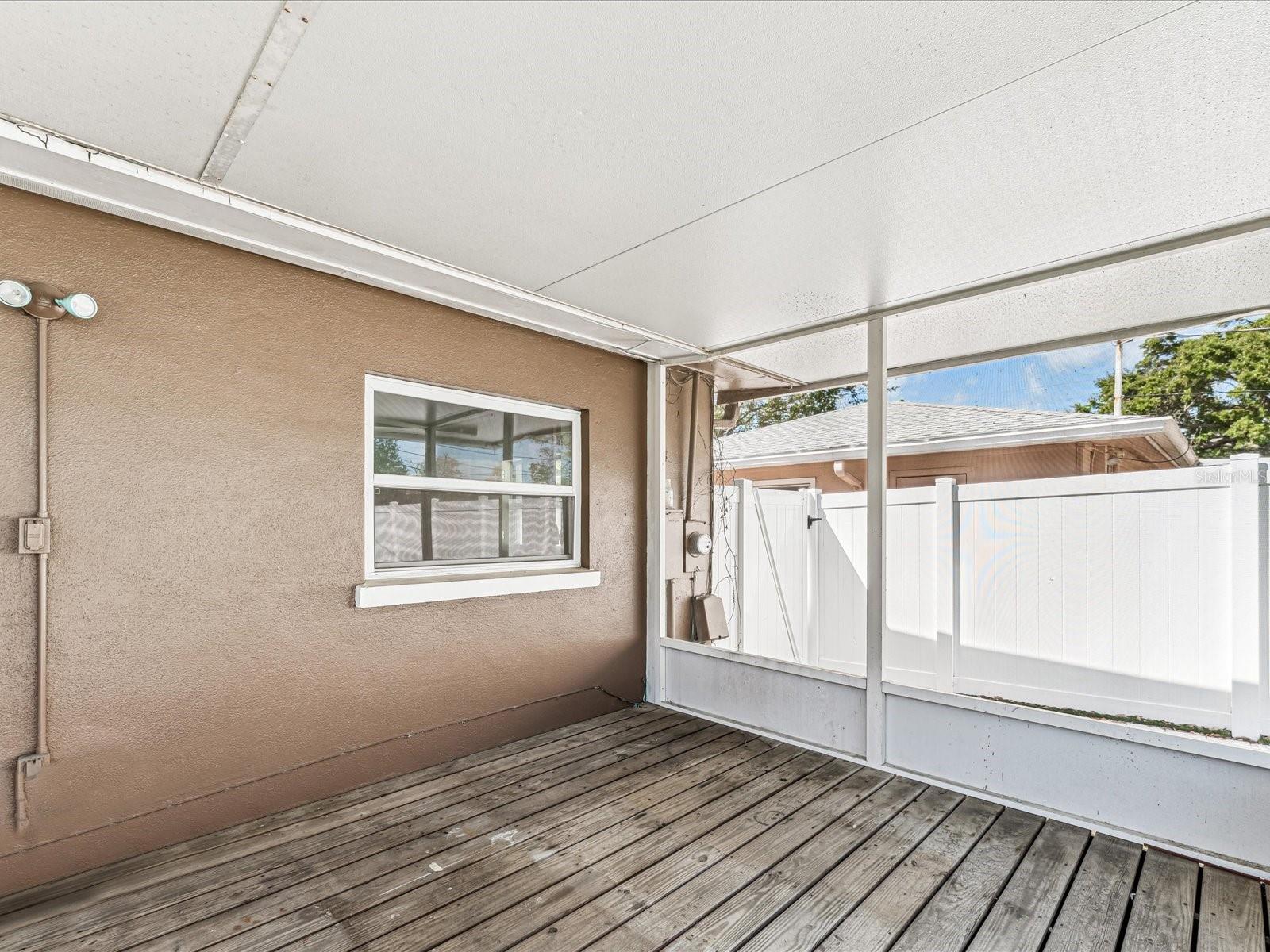 Exterior Screened Porch w/ Back Bedroom Window