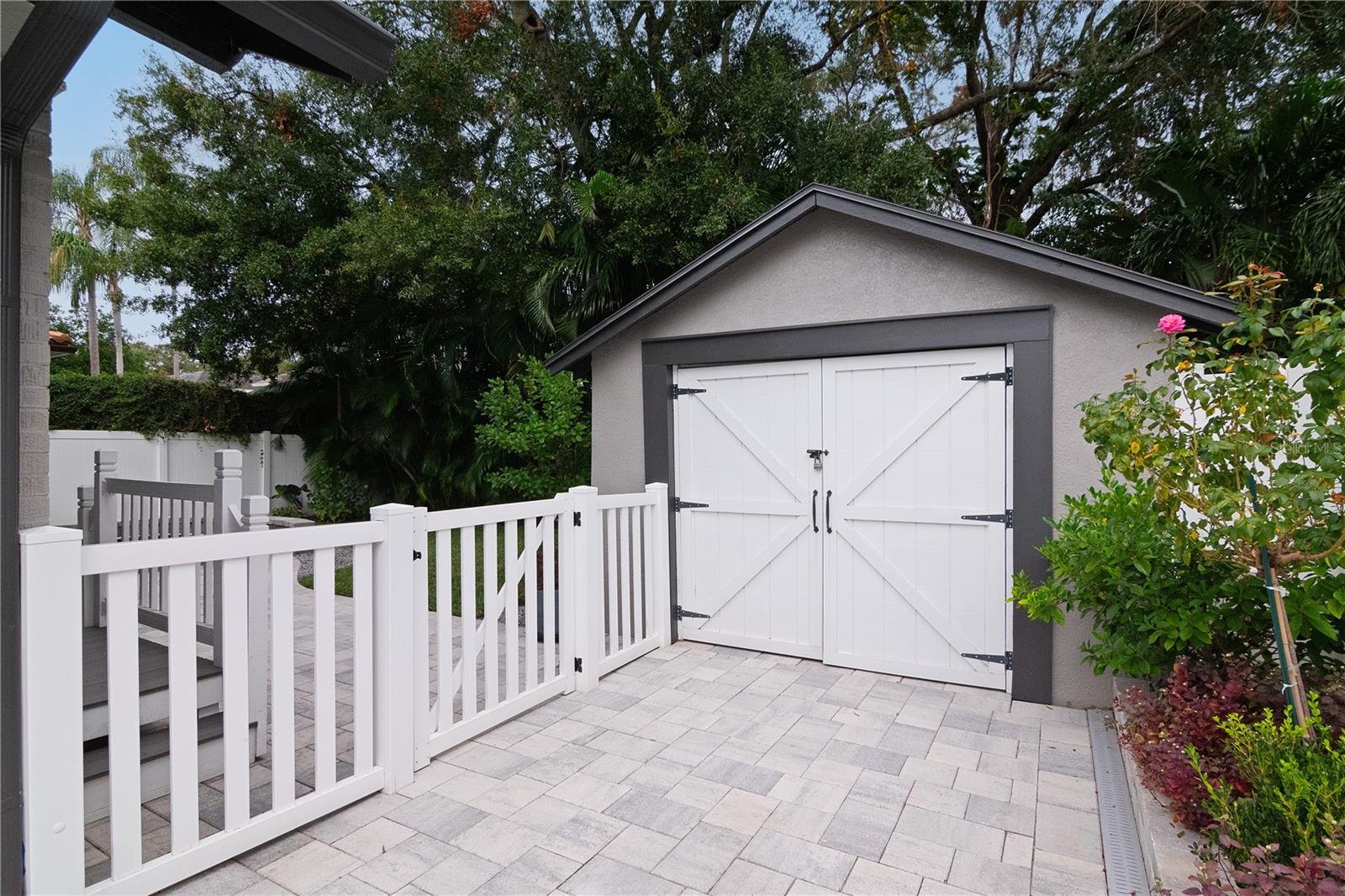 Large storage shed/garage 18' x 13'