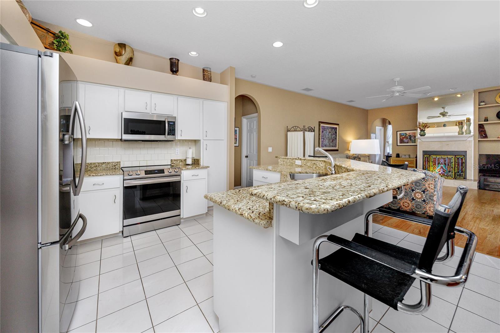 Kitchen -4466 Worthington Ct, Palm Harbor, FL 34685