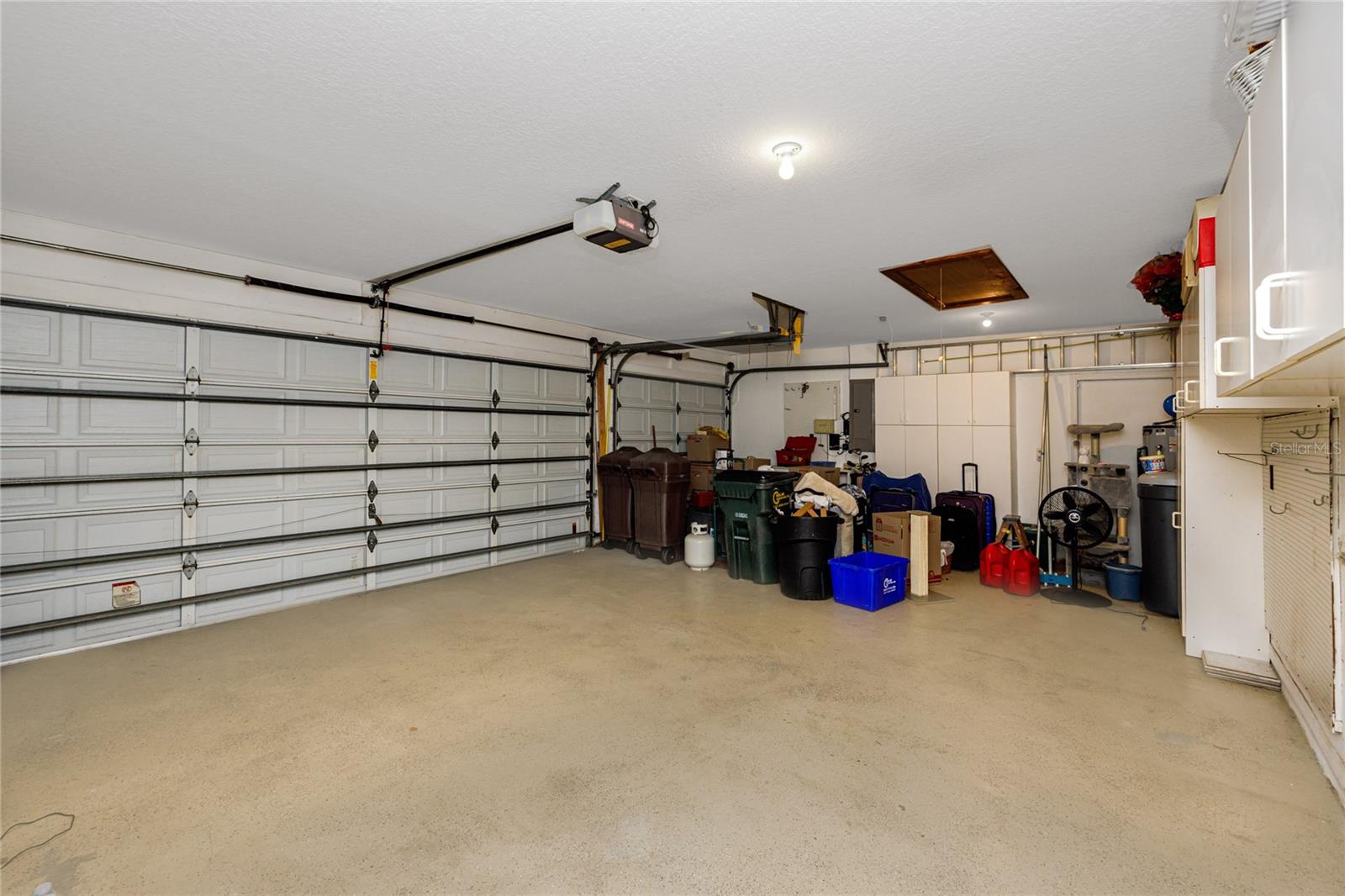 Three (3) Car Garage -4466 Worthington Ct, Palm Harbor, FL 34685