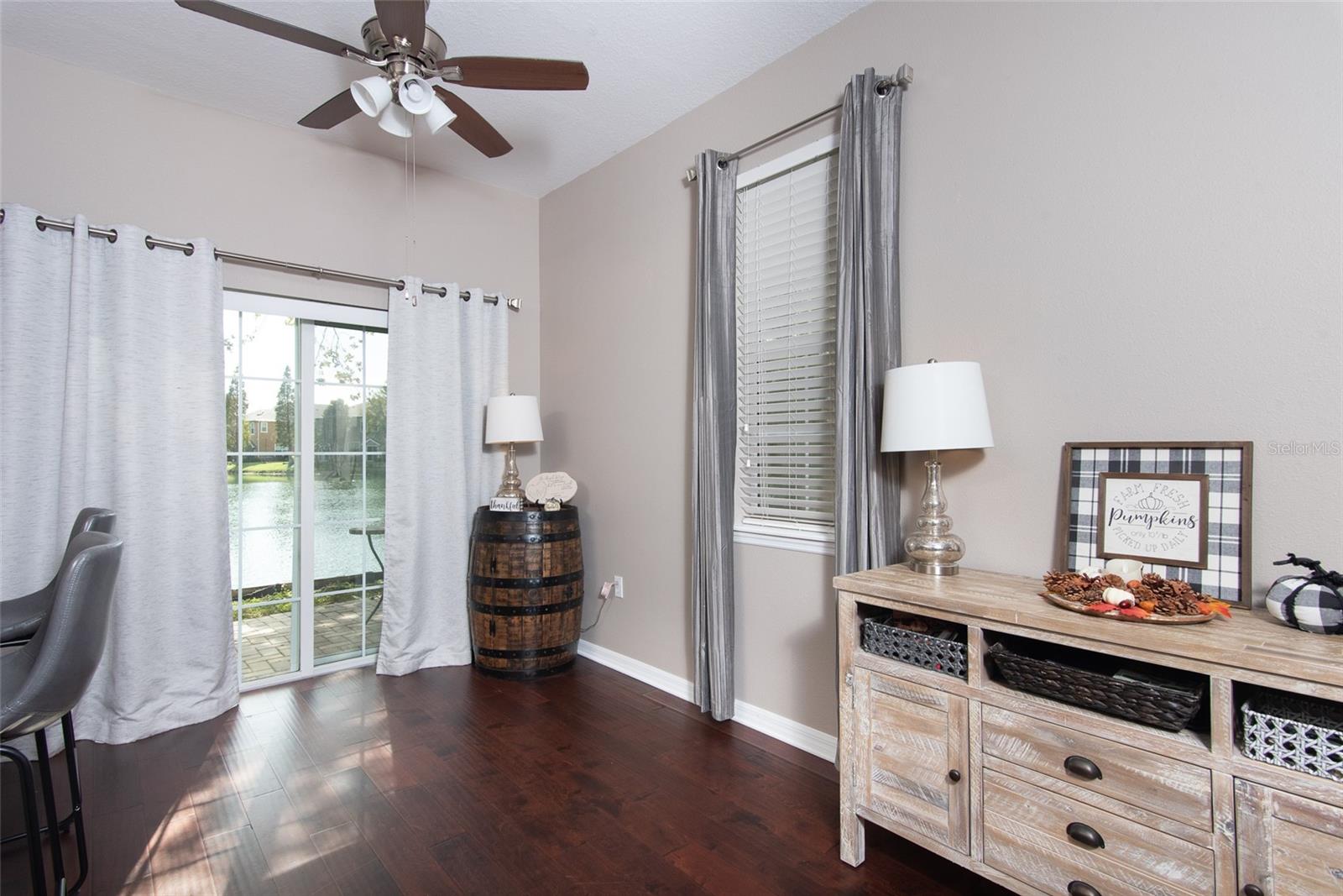 DINING ROOM SPACE