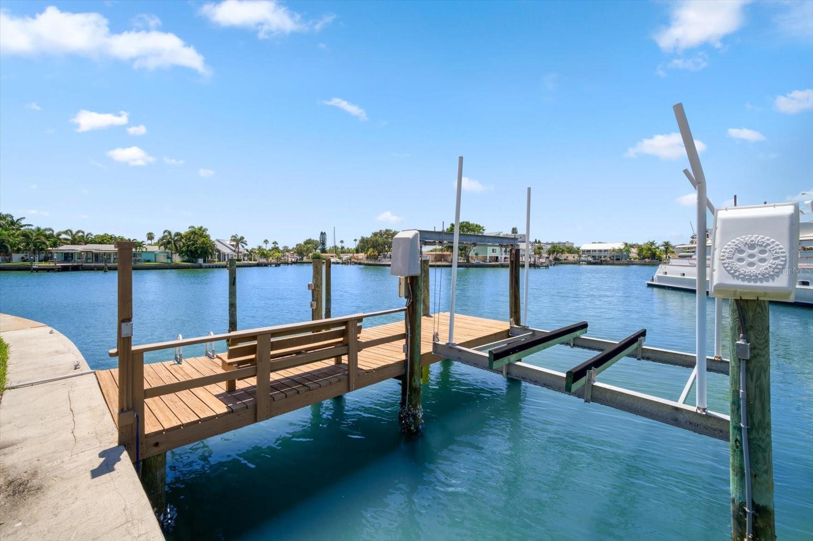 Pre-Storm Dock & Lift