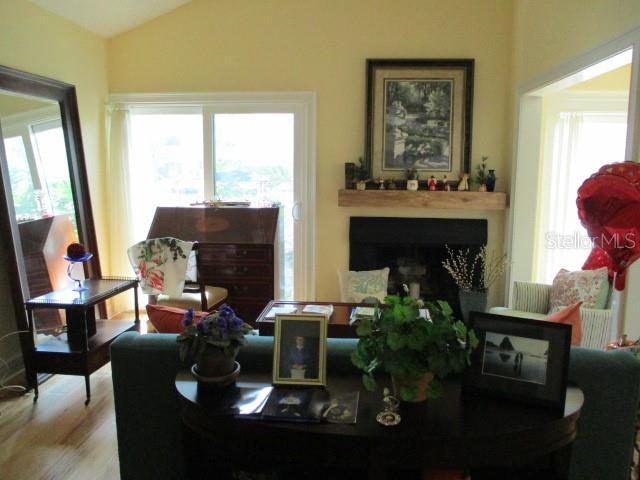 Living room with Fireplace