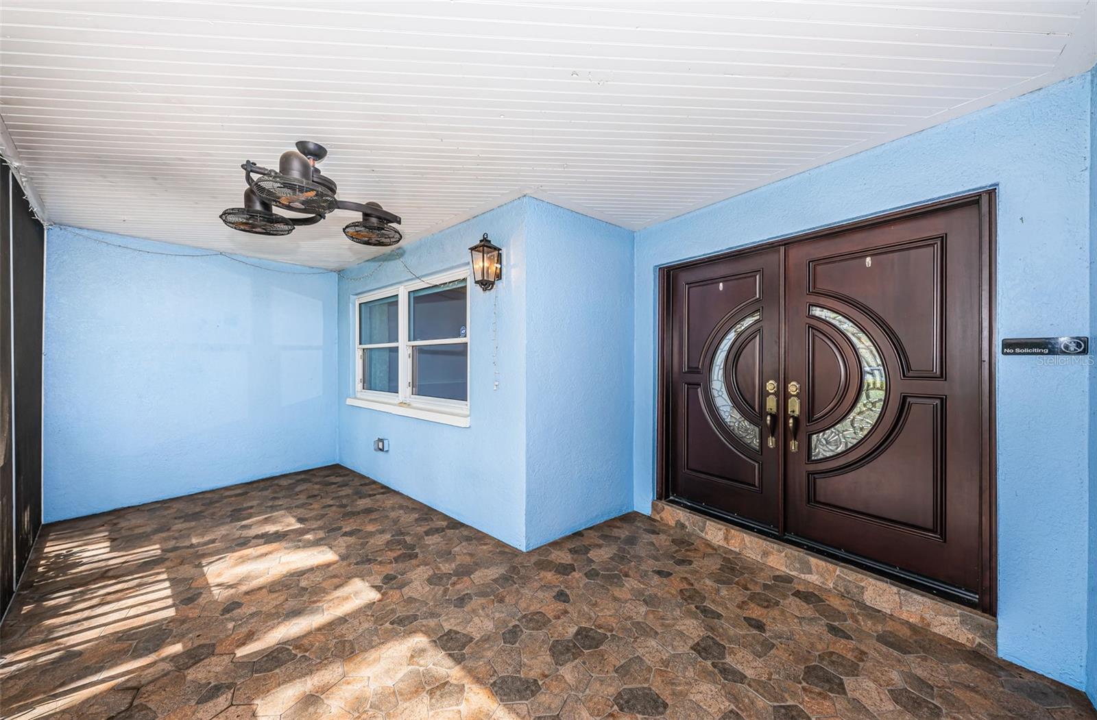 Large screened front porch