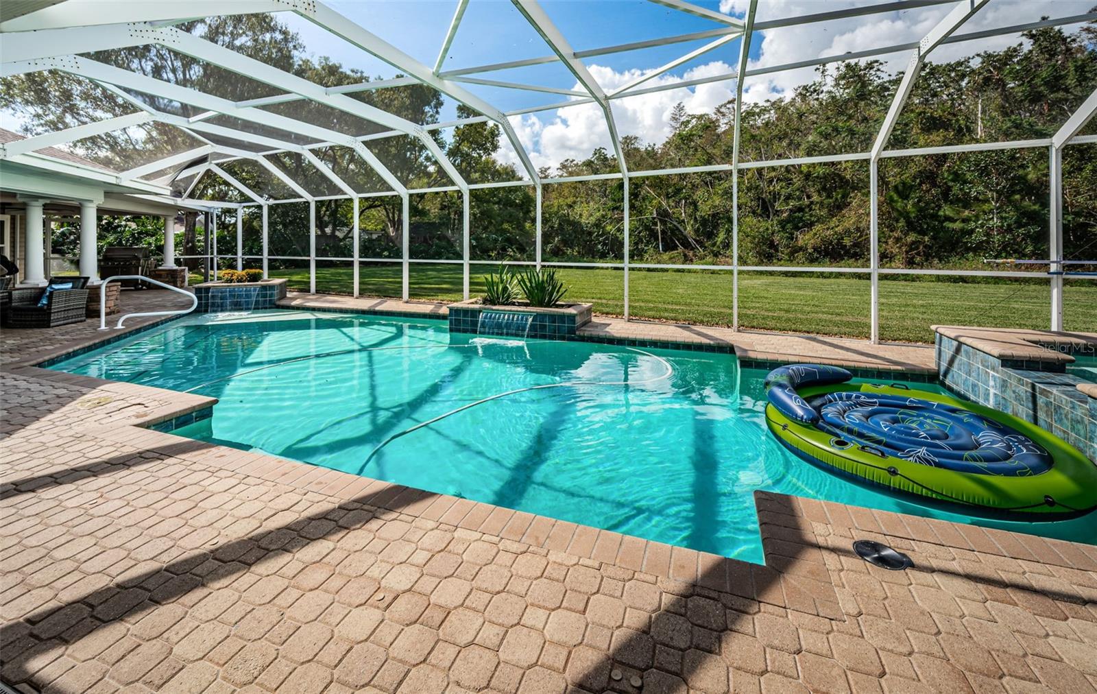 Huge pool and spa, both heated.