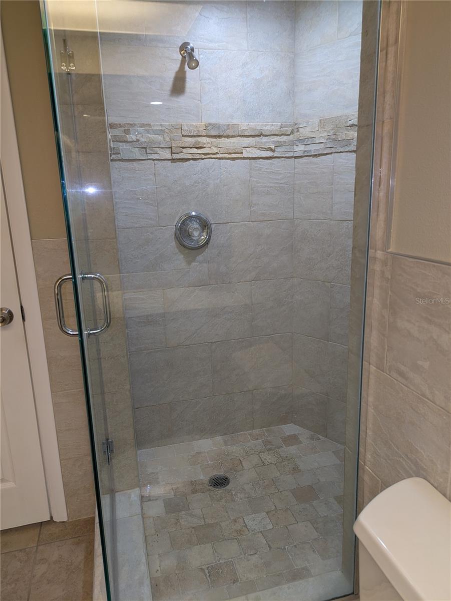 3rd bath room shower