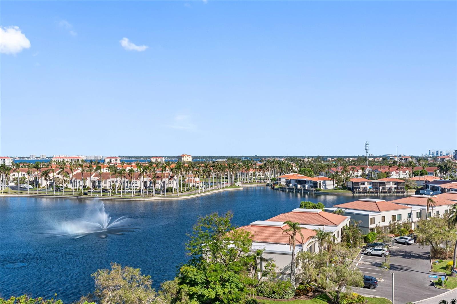 Minutes from St. Pete Beach and Fort De Soto Park, this condo offers the ultimate in convenience and coastal charm.