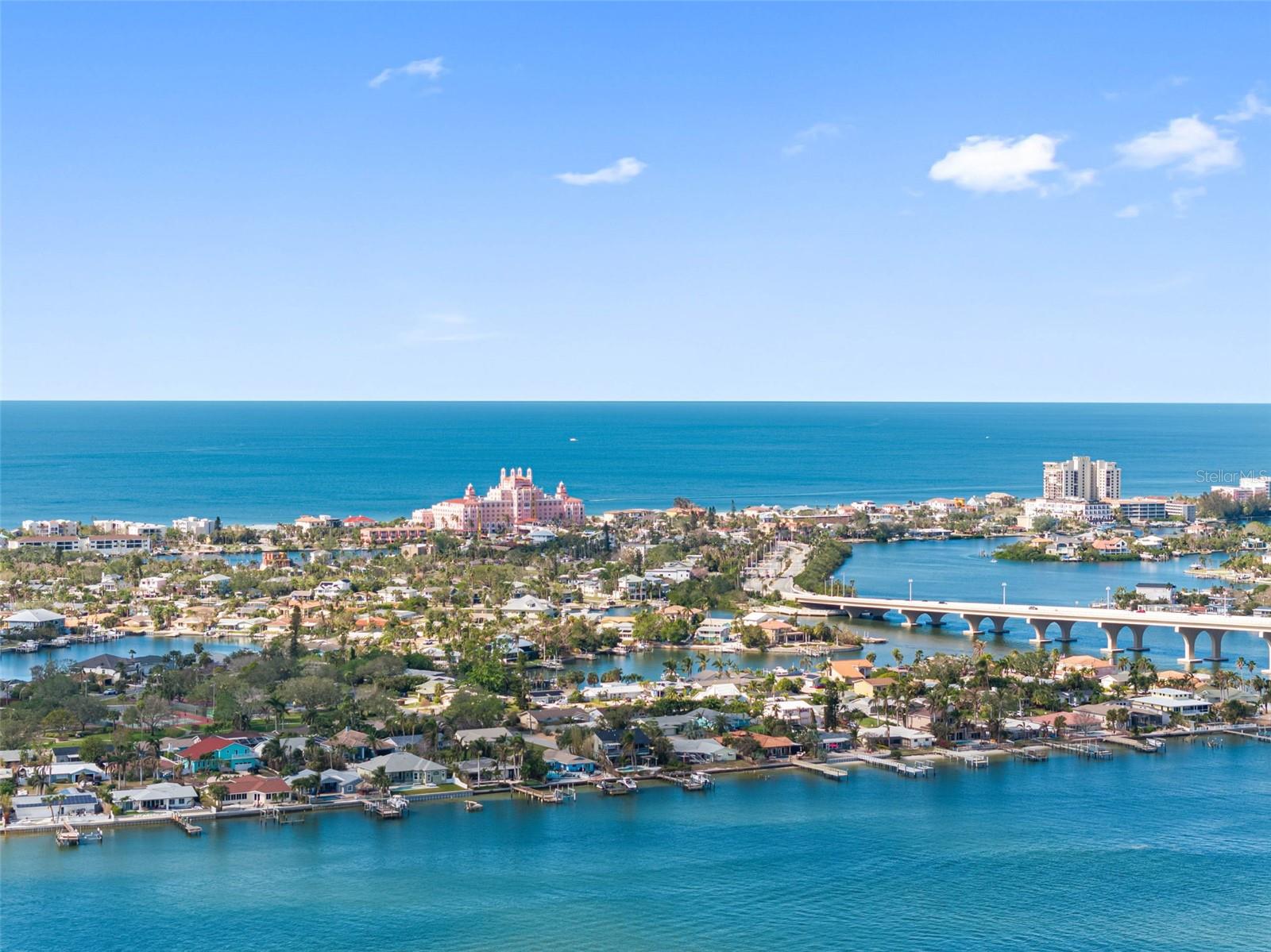 Minutes from St. Pete Beach and Fort De Soto Park, this condo offers the ultimate in convenience and coastal charm.