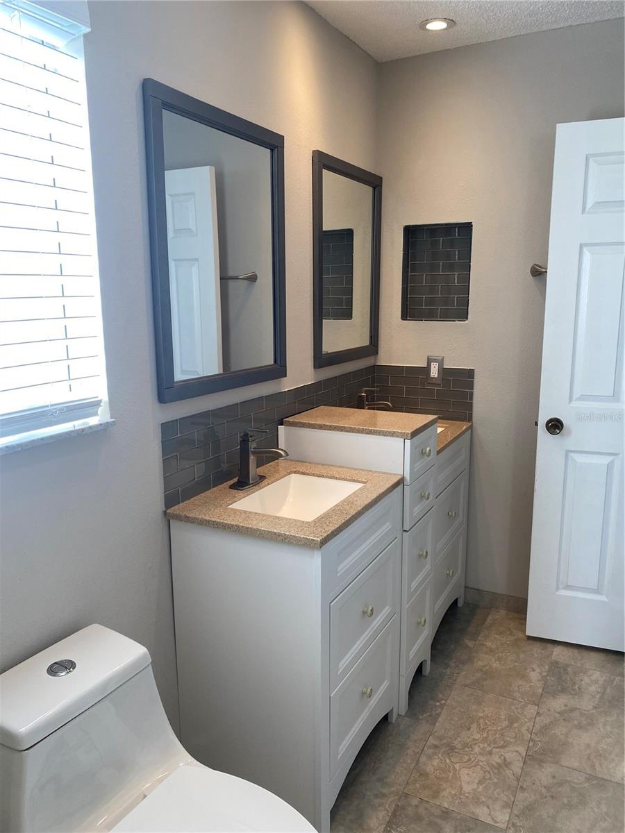 2nd floor jack & Jill bathroom between bedroom and bonus room