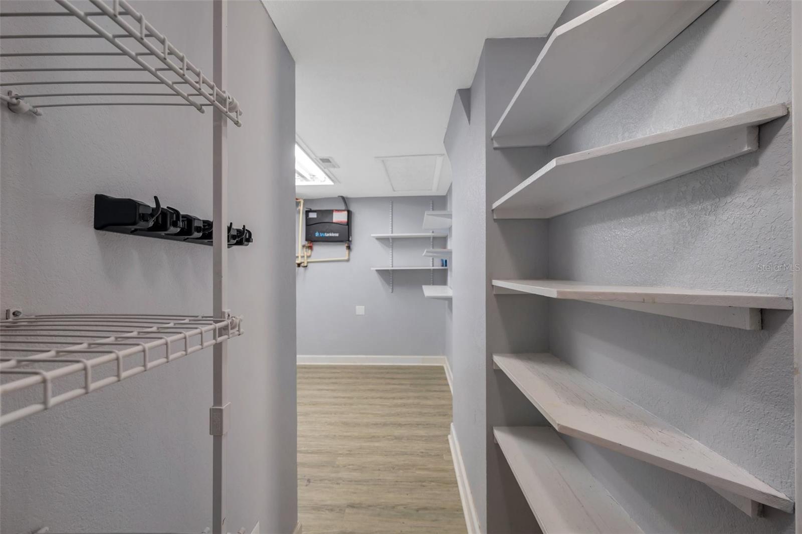 Walk-in Pantry.