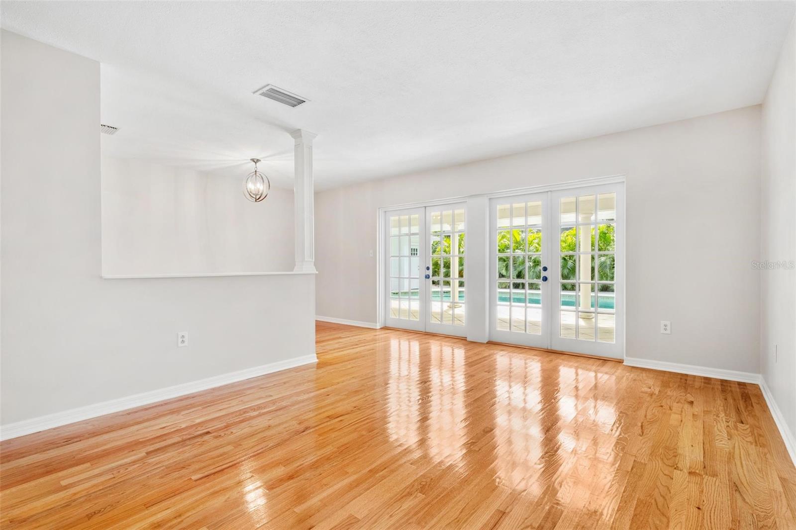 Formal Living area