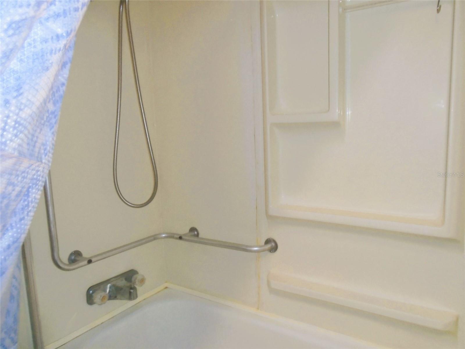 Shower / Tub with Safety Rail