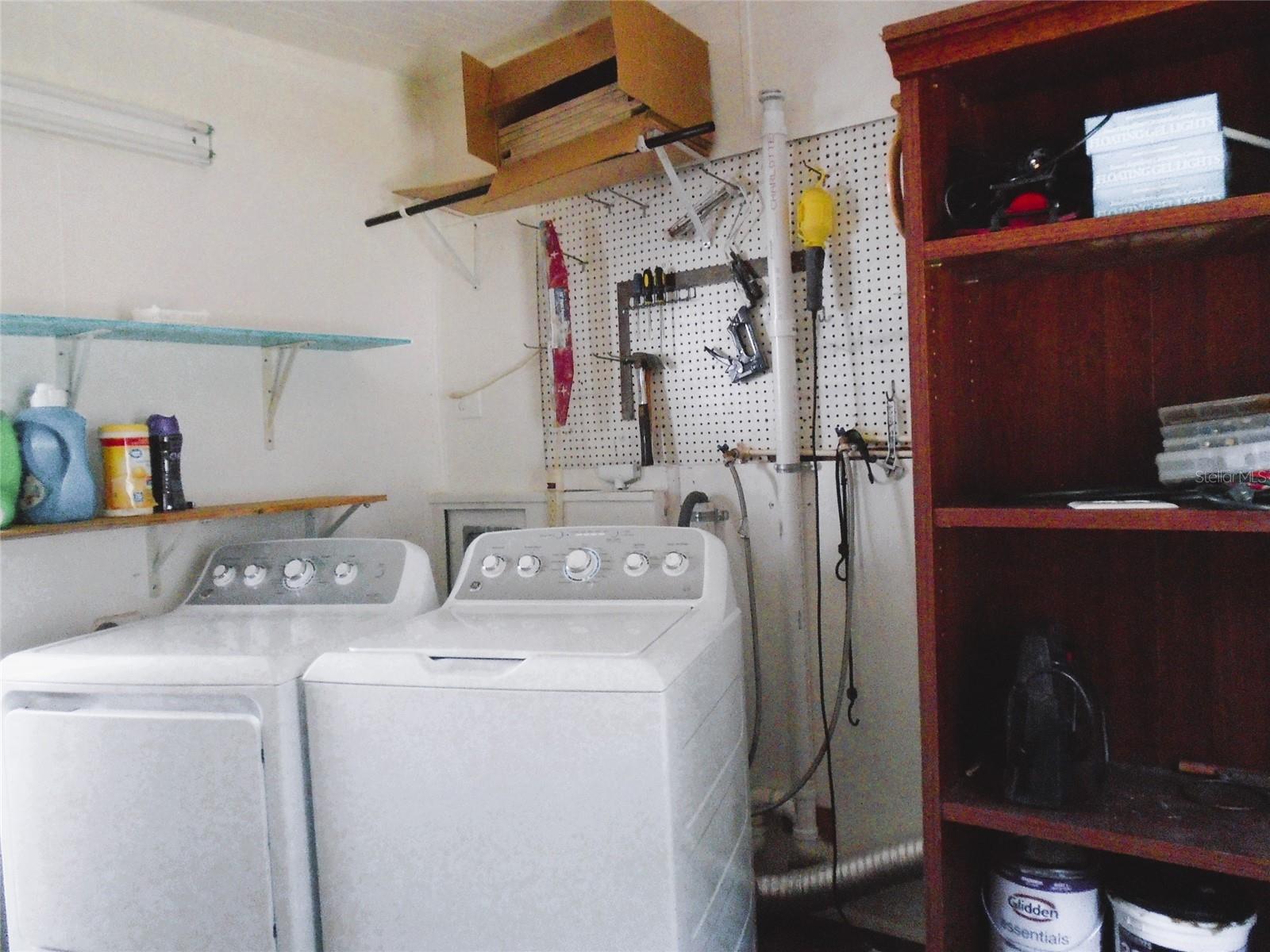 Nearly New Washer & Dryer * Lots of Storage