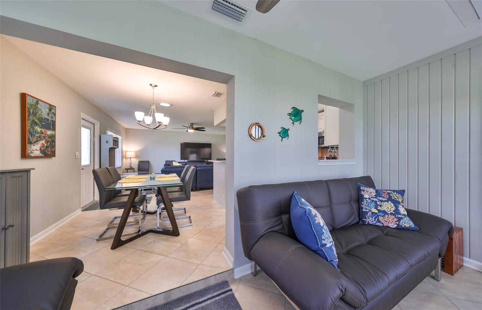 Lanai looking into he Dining Area