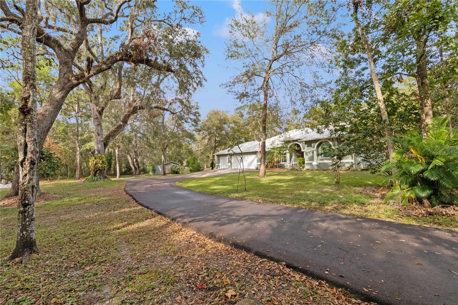 Driveway into property