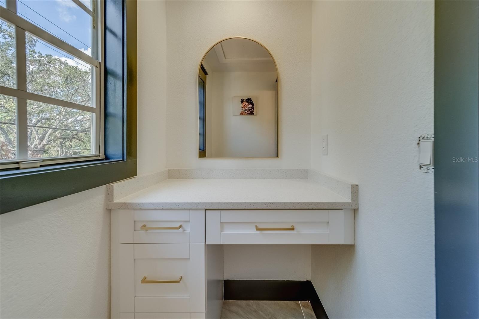 Primary Ensuite - with makeup vanity